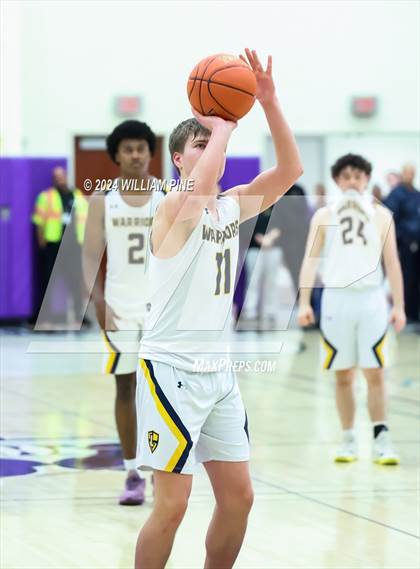 Thumbnail 2 in Warwick vs. Our Lady of Lourdes (Section 9 Class AA Final) photogallery.