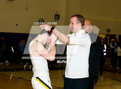 Thumbnail 2 in Warwick vs. Our Lady of Lourdes (Section 9 Class AA Final) photogallery.