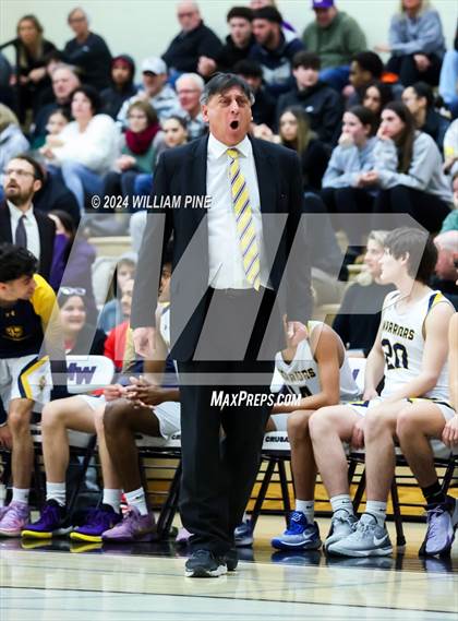 Thumbnail 1 in Warwick vs. Our Lady of Lourdes (Section 9 Class AA Final) photogallery.