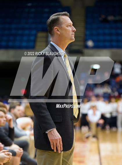 Thumbnail 3 in Bloomington Central Catholic vs. Monticello (IHSA Class 2A Super Sectionals) photogallery.