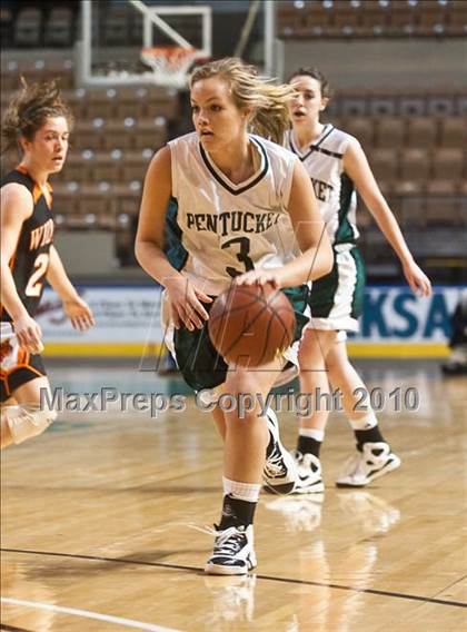 Thumbnail 3 in Lee vs. Pentucket Regional (MIAA D3 Final) photogallery.