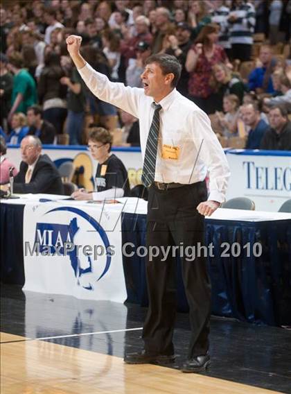 Thumbnail 2 in Lee vs. Pentucket Regional (MIAA D3 Final) photogallery.