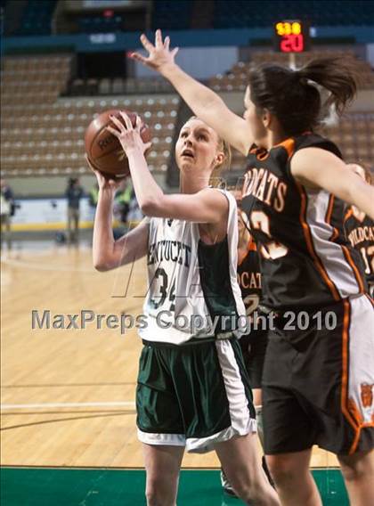 Thumbnail 1 in Lee vs. Pentucket Regional (MIAA D3 Final) photogallery.