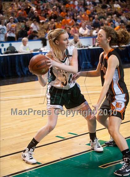 Thumbnail 1 in Lee vs. Pentucket Regional (MIAA D3 Final) photogallery.