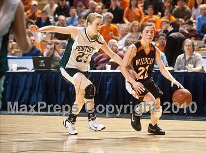 Thumbnail 2 in Lee vs. Pentucket Regional (MIAA D3 Final) photogallery.