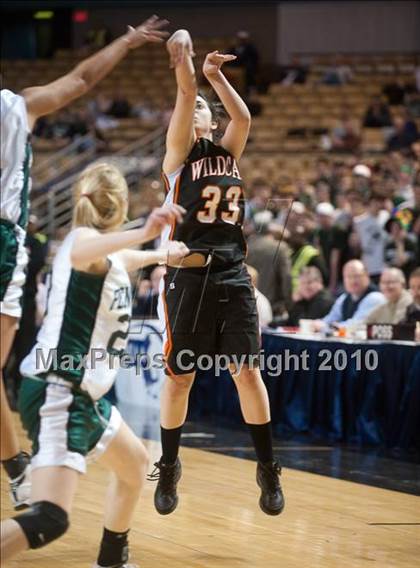 Thumbnail 1 in Lee vs. Pentucket Regional (MIAA D3 Final) photogallery.