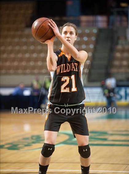 Thumbnail 3 in Lee vs. Pentucket Regional (MIAA D3 Final) photogallery.