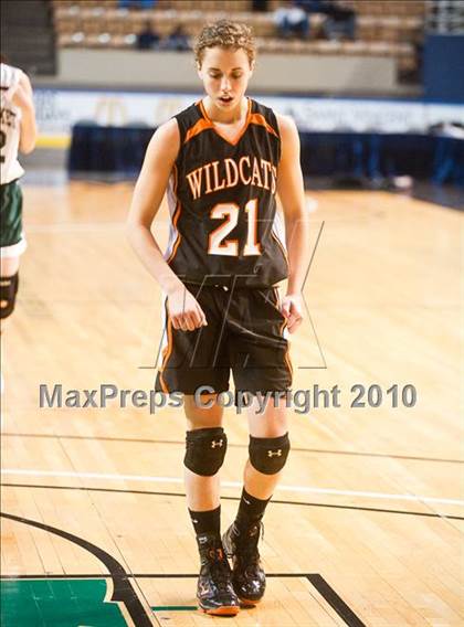 Thumbnail 3 in Lee vs. Pentucket Regional (MIAA D3 Final) photogallery.