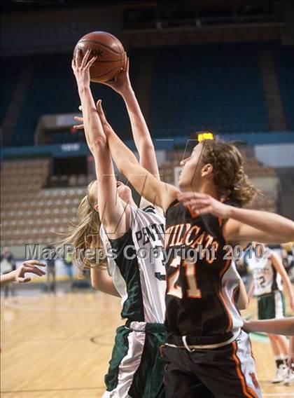 Thumbnail 3 in Lee vs. Pentucket Regional (MIAA D3 Final) photogallery.