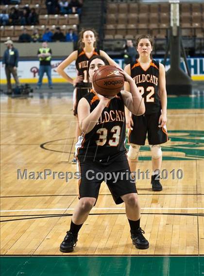 Thumbnail 3 in Lee vs. Pentucket Regional (MIAA D3 Final) photogallery.