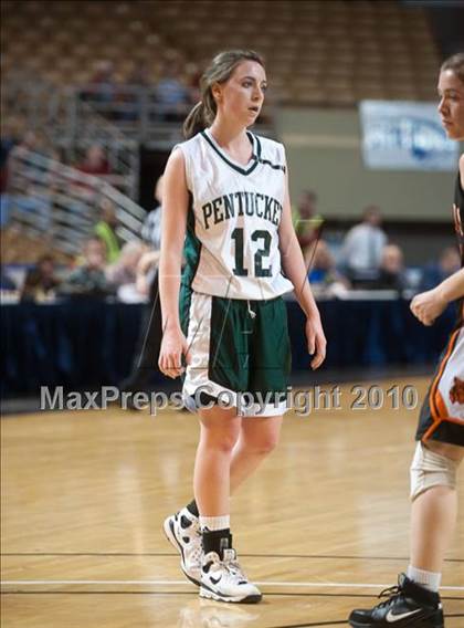 Thumbnail 2 in Lee vs. Pentucket Regional (MIAA D3 Final) photogallery.