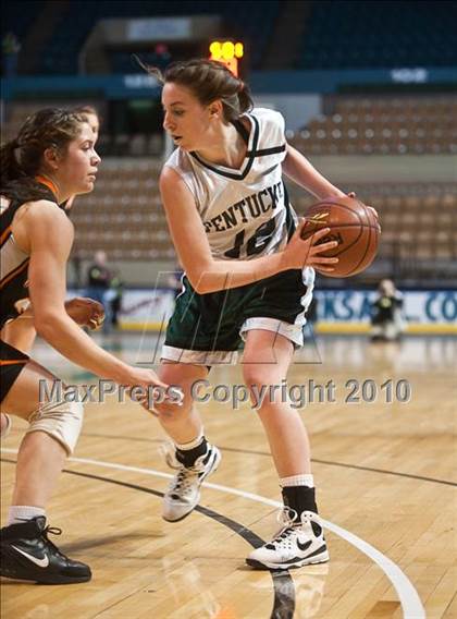 Thumbnail 2 in Lee vs. Pentucket Regional (MIAA D3 Final) photogallery.