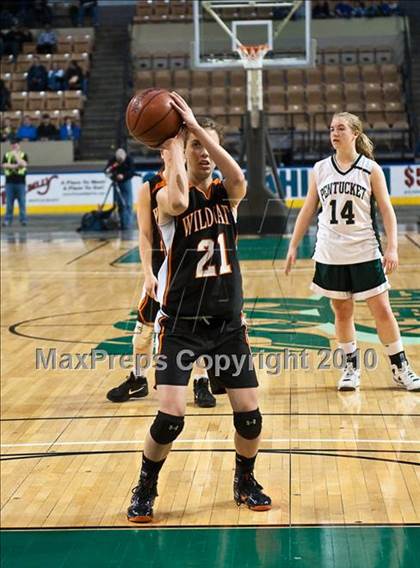 Thumbnail 1 in Lee vs. Pentucket Regional (MIAA D3 Final) photogallery.