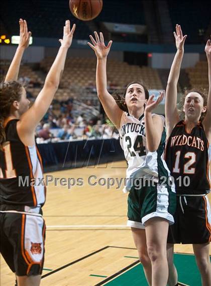 Thumbnail 1 in Lee vs. Pentucket Regional (MIAA D3 Final) photogallery.