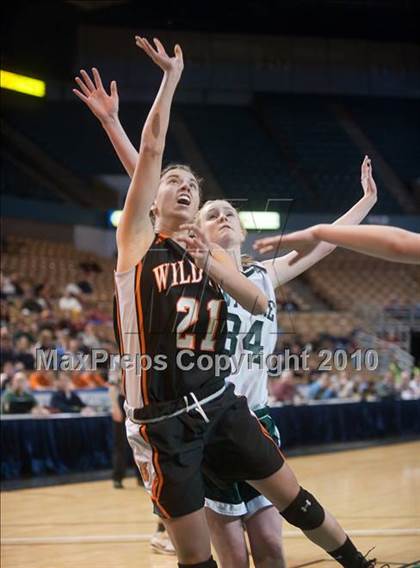 Thumbnail 2 in Lee vs. Pentucket Regional (MIAA D3 Final) photogallery.
