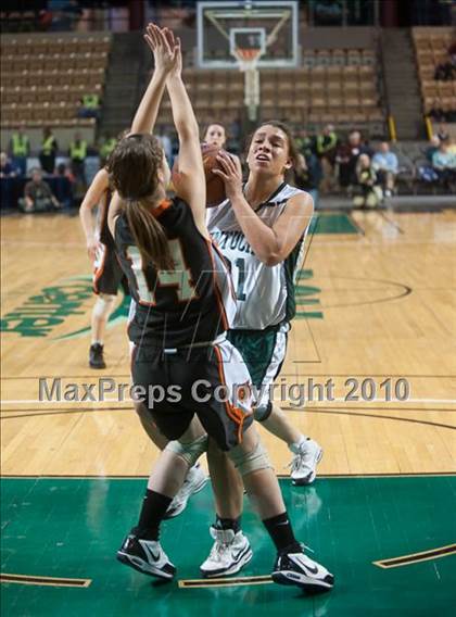 Thumbnail 1 in Lee vs. Pentucket Regional (MIAA D3 Final) photogallery.