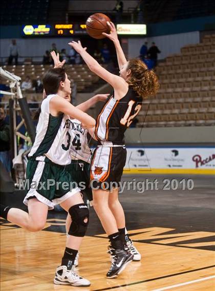 Thumbnail 3 in Lee vs. Pentucket Regional (MIAA D3 Final) photogallery.