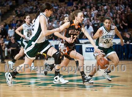 Thumbnail 1 in Lee vs. Pentucket Regional (MIAA D3 Final) photogallery.