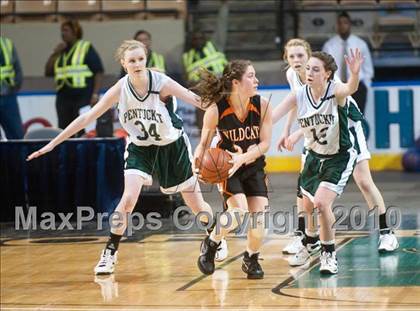 Thumbnail 2 in Lee vs. Pentucket Regional (MIAA D3 Final) photogallery.