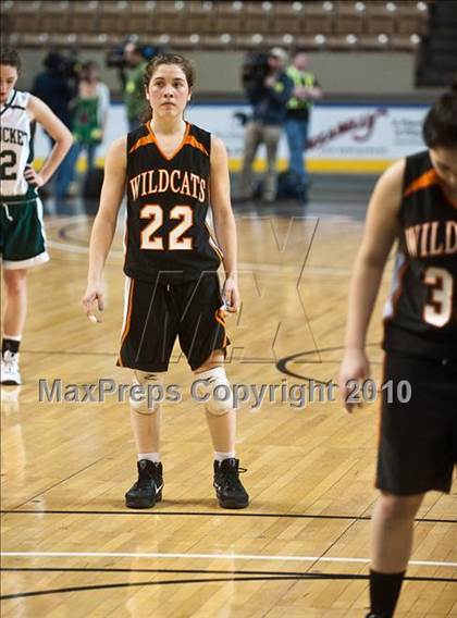 Thumbnail 1 in Lee vs. Pentucket Regional (MIAA D3 Final) photogallery.