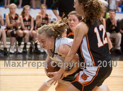 Thumbnail 1 in Lee vs. Pentucket Regional (MIAA D3 Final) photogallery.
