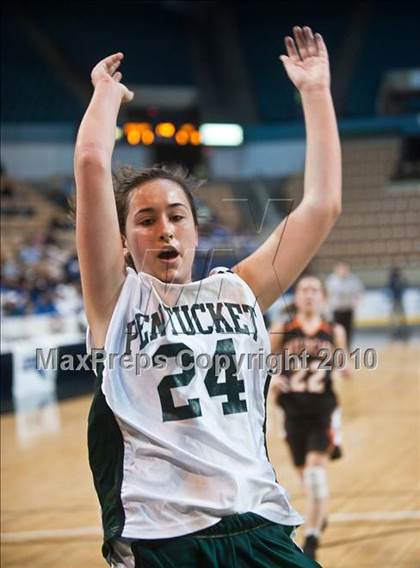 Thumbnail 1 in Lee vs. Pentucket Regional (MIAA D3 Final) photogallery.