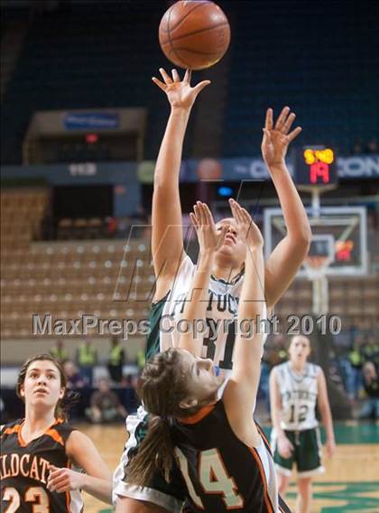 Thumbnail 3 in Lee vs. Pentucket Regional (MIAA D3 Final) photogallery.