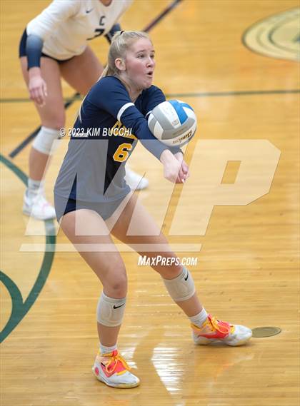 Thumbnail 3 in Clarkston vs. Walled Lake Northern photogallery.
