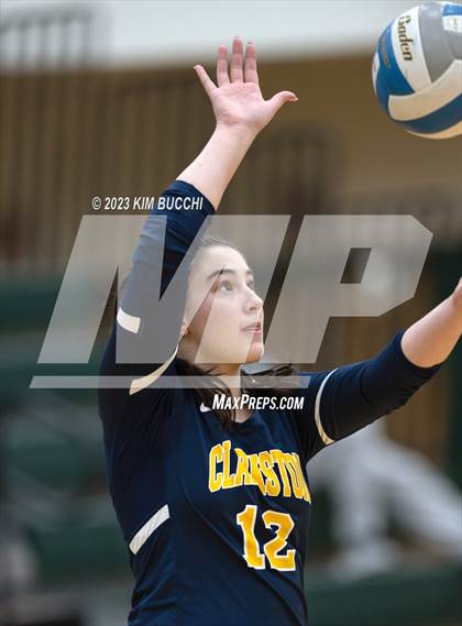 Thumbnail 3 in Clarkston vs. Walled Lake Northern photogallery.