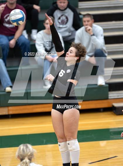 Thumbnail 3 in Clarkston vs. Walled Lake Northern photogallery.