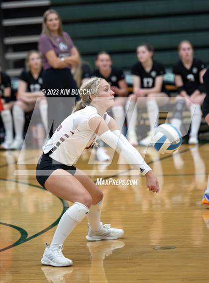 Thumbnail 2 in Clarkston vs. Walled Lake Northern photogallery.