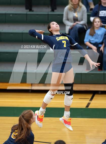 Thumbnail 2 in Clarkston vs. Walled Lake Northern photogallery.