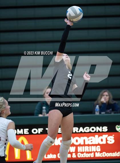 Thumbnail 1 in Clarkston vs. Walled Lake Northern photogallery.