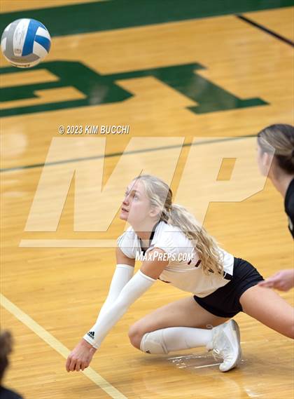 Thumbnail 1 in Clarkston vs. Walled Lake Northern photogallery.