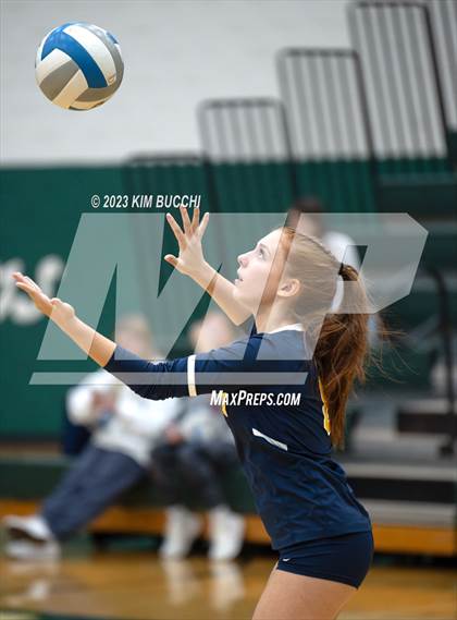 Thumbnail 2 in Clarkston vs. Walled Lake Northern photogallery.