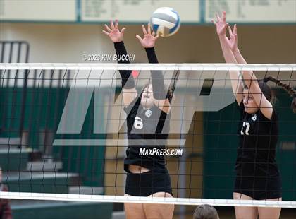 Thumbnail 2 in Clarkston vs. Walled Lake Northern photogallery.