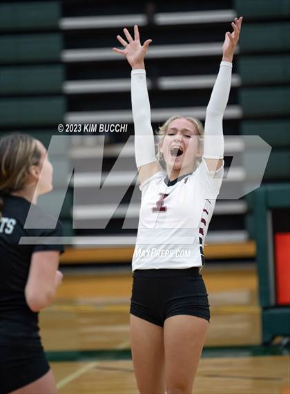 Thumbnail 2 in Clarkston vs. Walled Lake Northern photogallery.