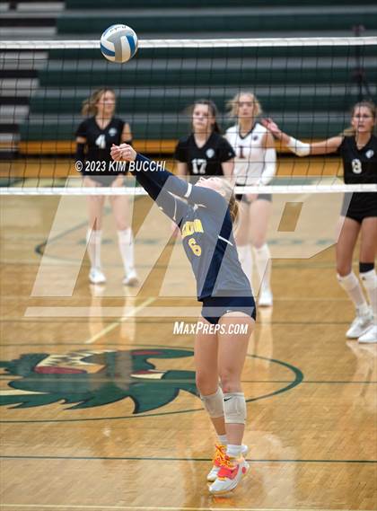 Thumbnail 3 in Clarkston vs. Walled Lake Northern photogallery.