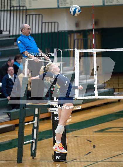Thumbnail 2 in Clarkston vs. Walled Lake Northern photogallery.