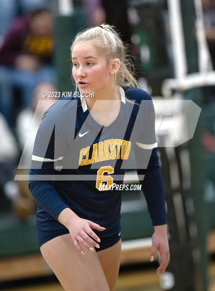 Thumbnail 1 in Clarkston vs. Walled Lake Northern photogallery.