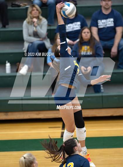 Thumbnail 2 in Clarkston vs. Walled Lake Northern photogallery.
