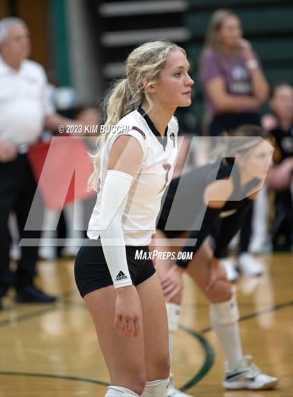 Thumbnail 2 in Clarkston vs. Walled Lake Northern photogallery.
