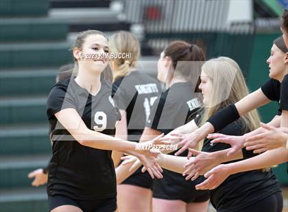 Thumbnail 2 in Clarkston vs. Walled Lake Northern photogallery.