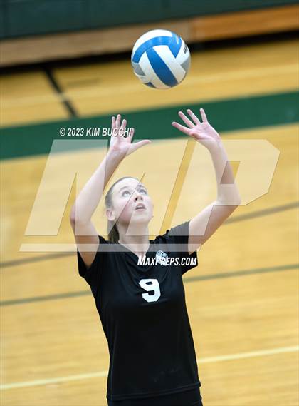 Thumbnail 2 in Clarkston vs. Walled Lake Northern photogallery.