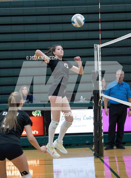 Thumbnail 2 in Clarkston vs. Walled Lake Northern photogallery.