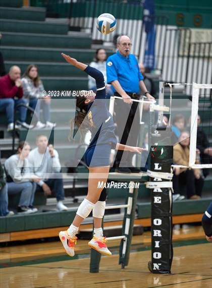 Thumbnail 2 in Clarkston vs. Walled Lake Northern photogallery.