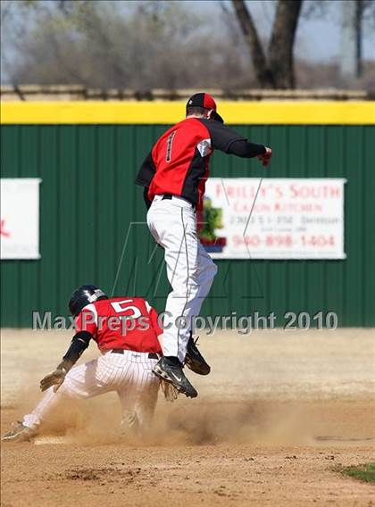 Thumbnail 2 in Creekview vs Marcus photogallery.
