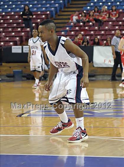 Thumbnail 2 in Ripon vs. Modesto Christian (CIF SJS D4 Final) photogallery.