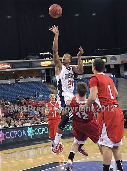 Thumbnail 2 in Ripon vs. Modesto Christian (CIF SJS D4 Final) photogallery.