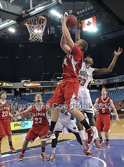 Thumbnail 3 in Ripon vs. Modesto Christian (CIF SJS D4 Final) photogallery.